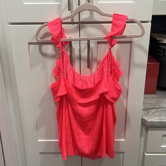 ✨Lilly Pulitzer Cailee Top✨ - Picture 5 of 6